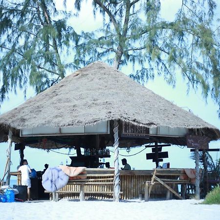 Tree Bar Hostel Koh Rong Sanloem Exteriér fotografie